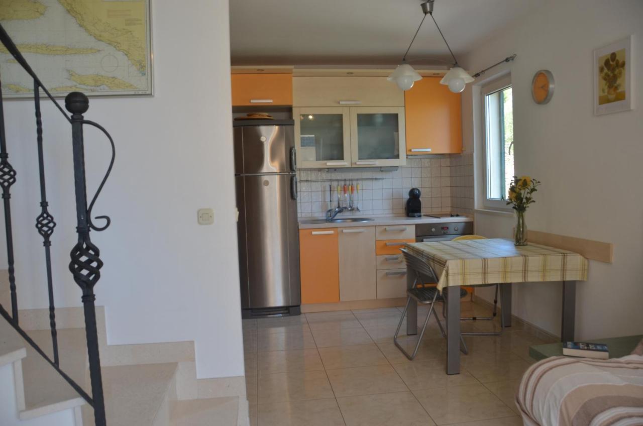 Apartman Ananda Bol - 2 Bedrooms, 7 Beds Esterno foto