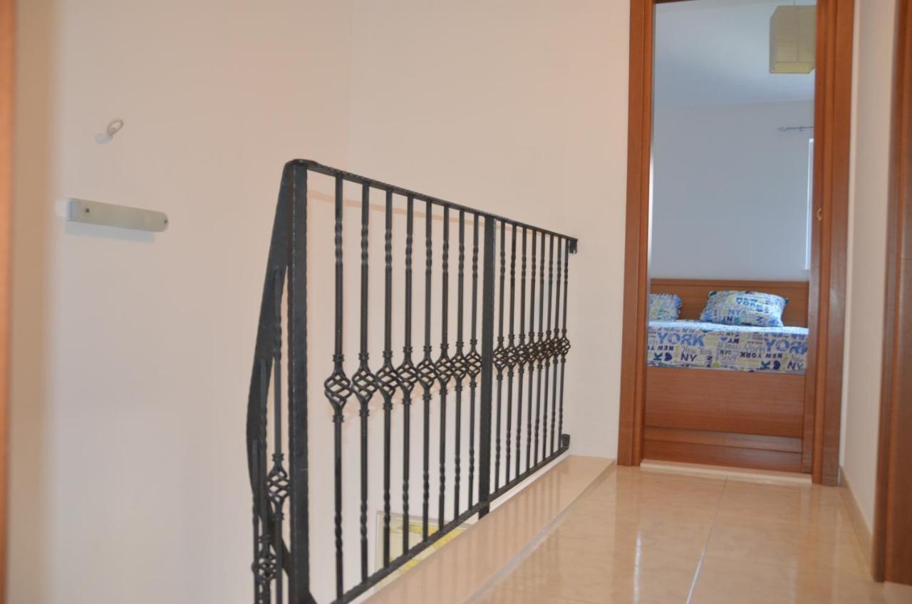 Apartman Ananda Bol - 2 Bedrooms, 7 Beds Esterno foto